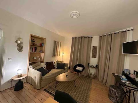 Popular Airbnb listing: Charming 3p rated 3* Trouville Bonsecours in Trouville Sur Mer