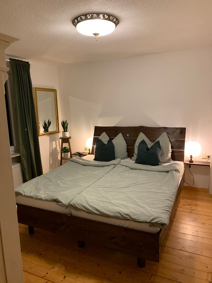 חדר שינה ראשון "חדר צבאים"