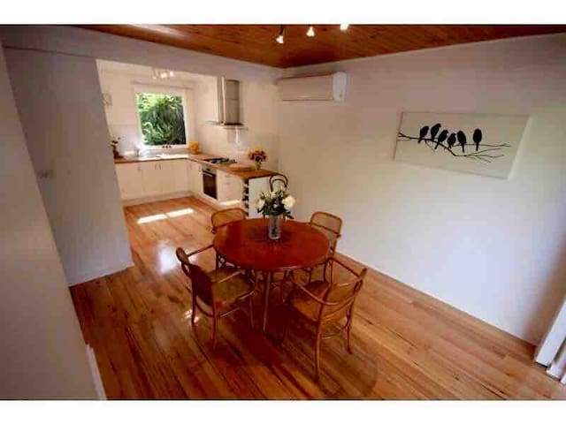 Adelaide City - Beautiful Location