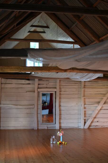 Dance studio/livingroom and sleep attic