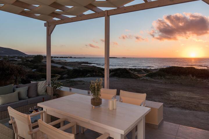 Falasarna Seafront House I 50 m. to the Beach