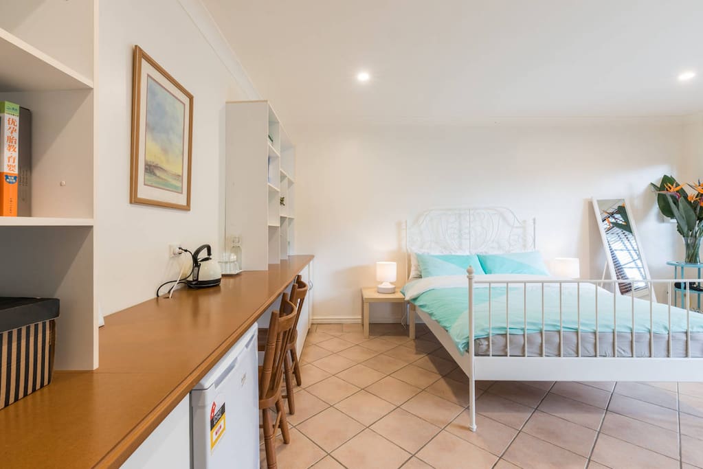Large Private Room in Hurstville