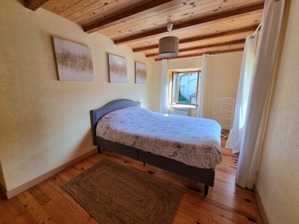 Nivå 1
1/2 sovrum med 160 cm säng