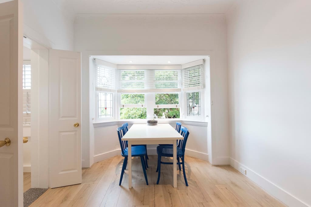 Light and bright art deco bay window