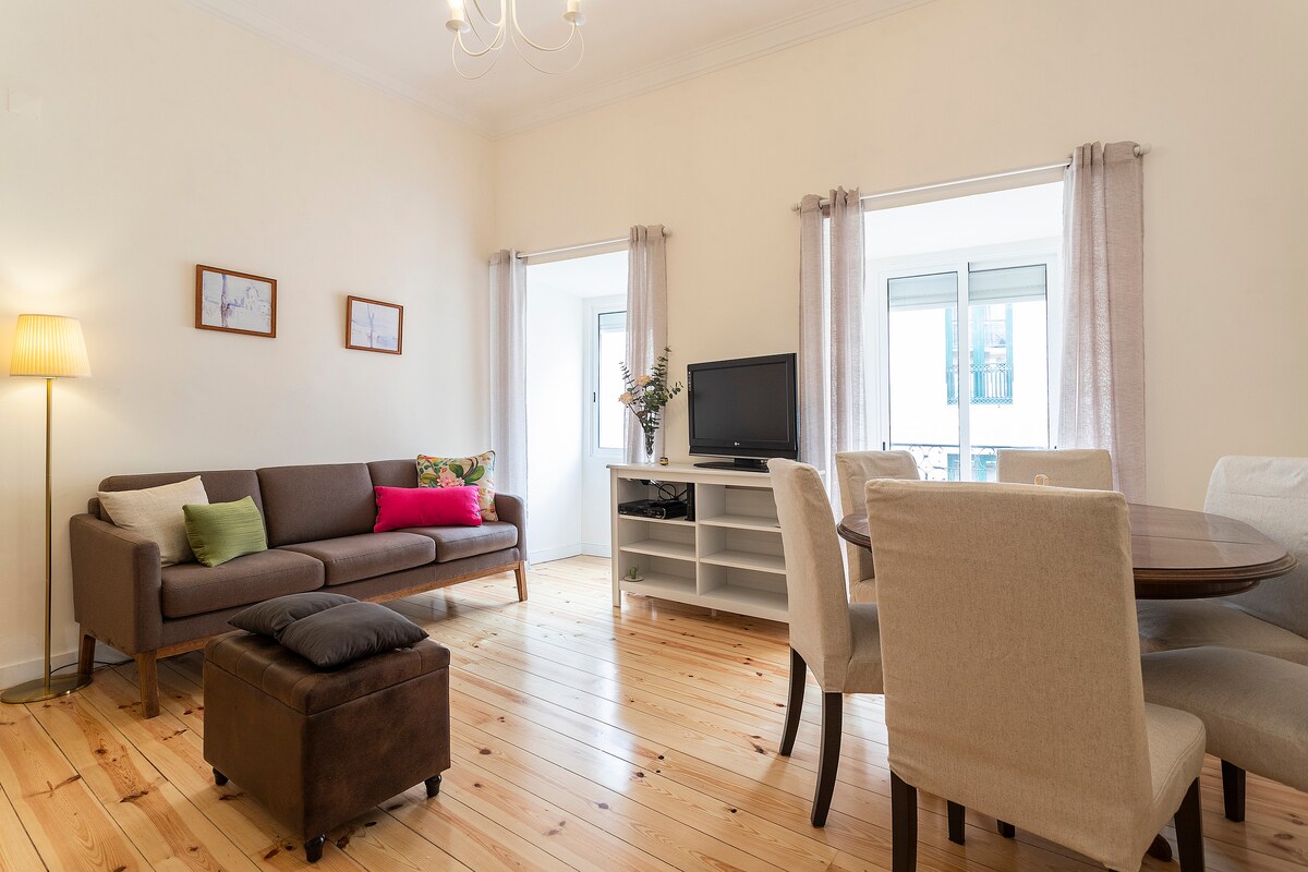 סלון לשישה אנשים