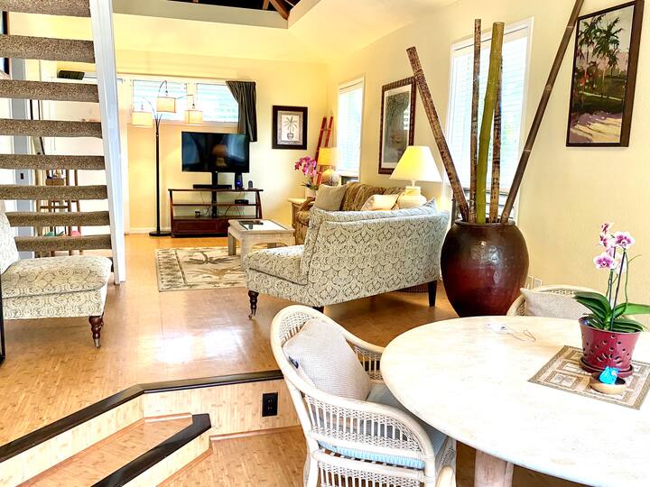 Bright & Airy with Full Kitchen & W/D