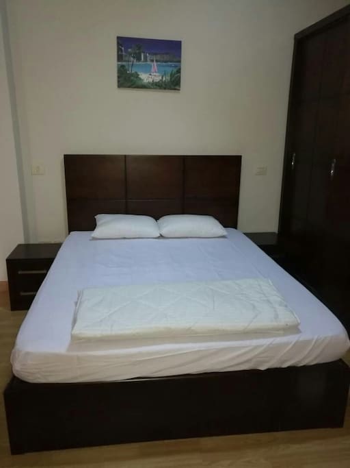 The bedroom with double bed hosts 2 persons