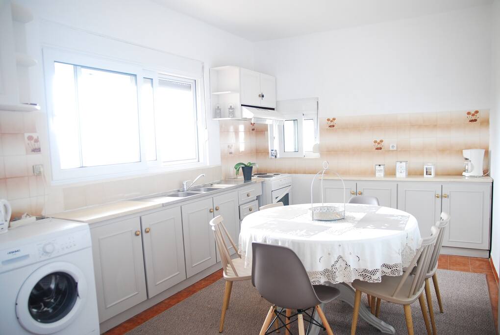 Kitchen with sea view! Priceless!