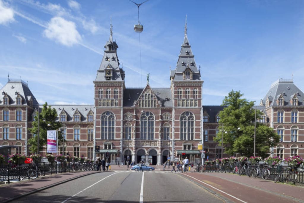 Rijksmuseum at walking distance