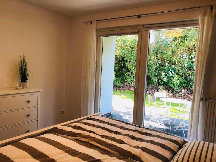 ... დაფარული ტერასით.