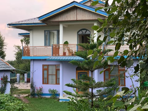 Atithi Homestay (sunset view room)