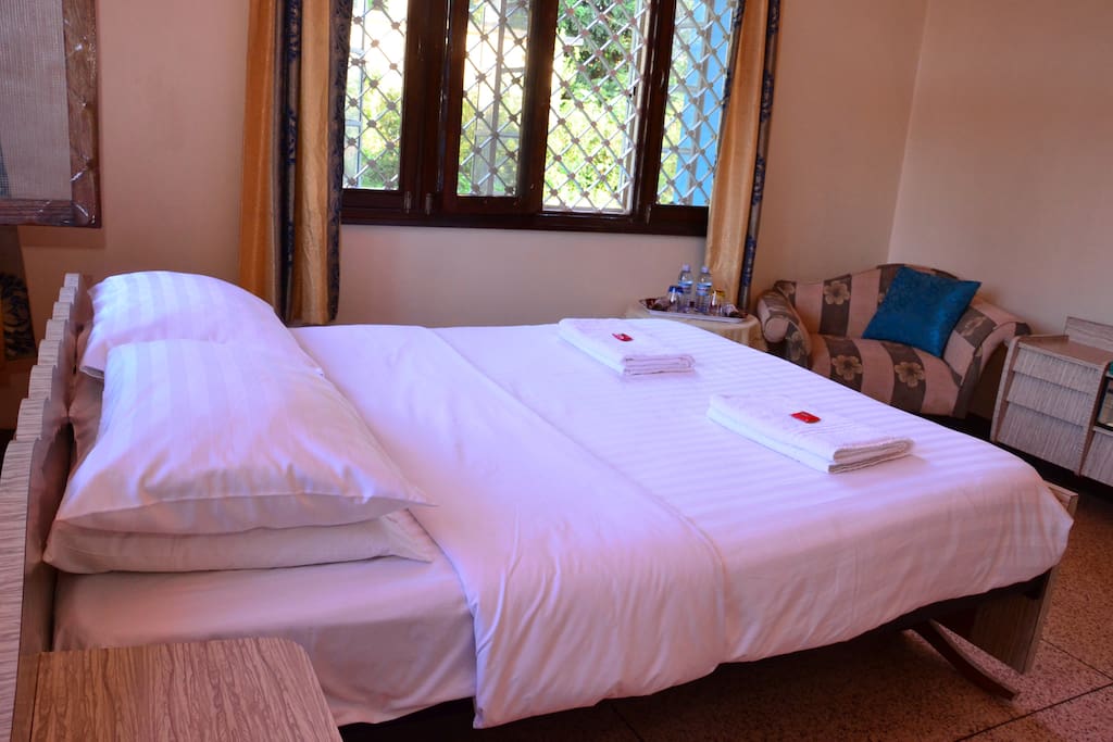 Deluxe King Room