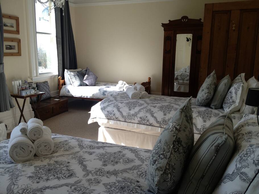 Large, flexible room