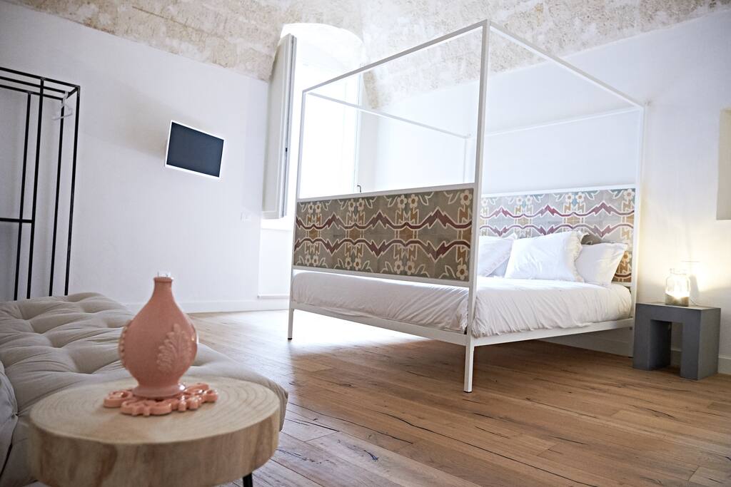 Virginica bedroom
