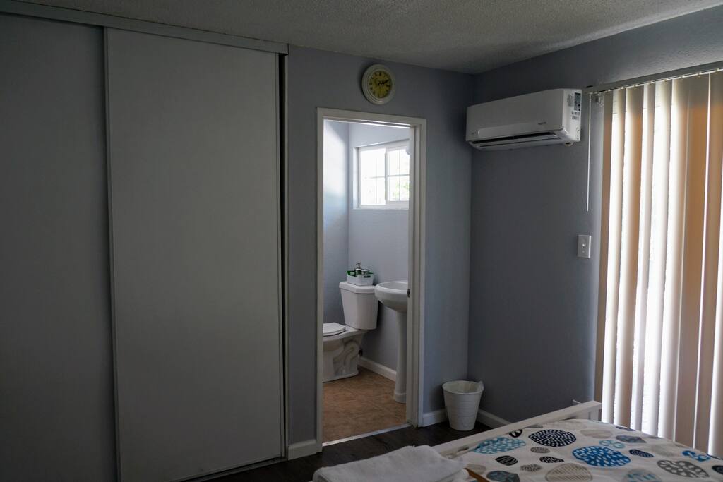 Bathroom of bedroom 1