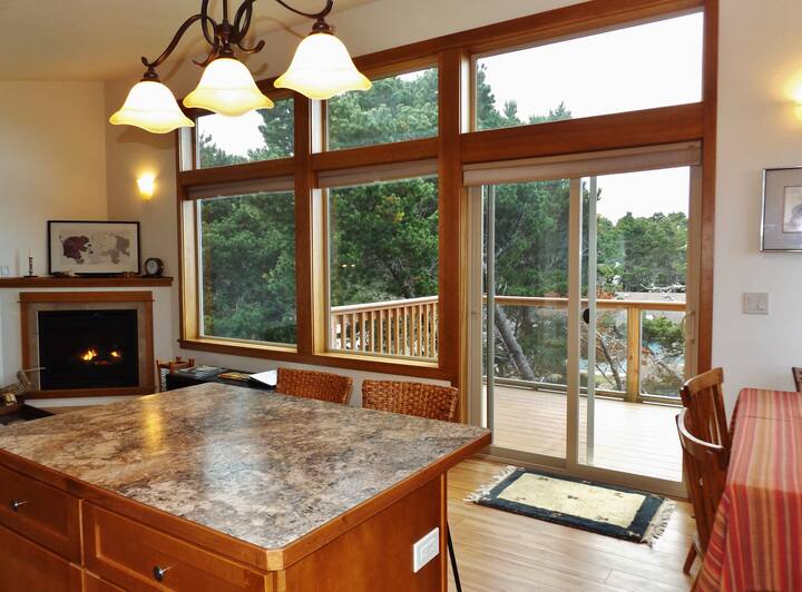 NEW, Ocean View Treehouse