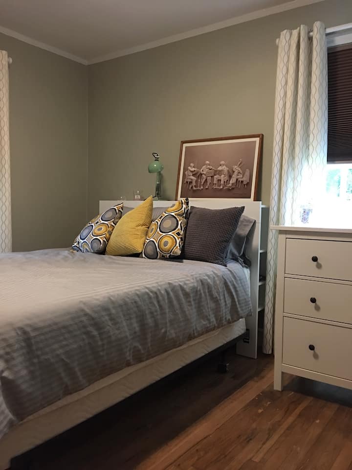 Спокойно двойно легло