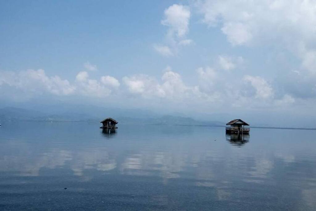Floating Houses