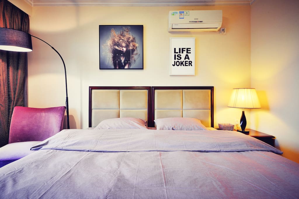 king sized bed