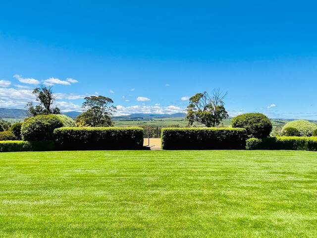 Relbia Retreat – Luxury Estate mins to Launceston gallery image 2