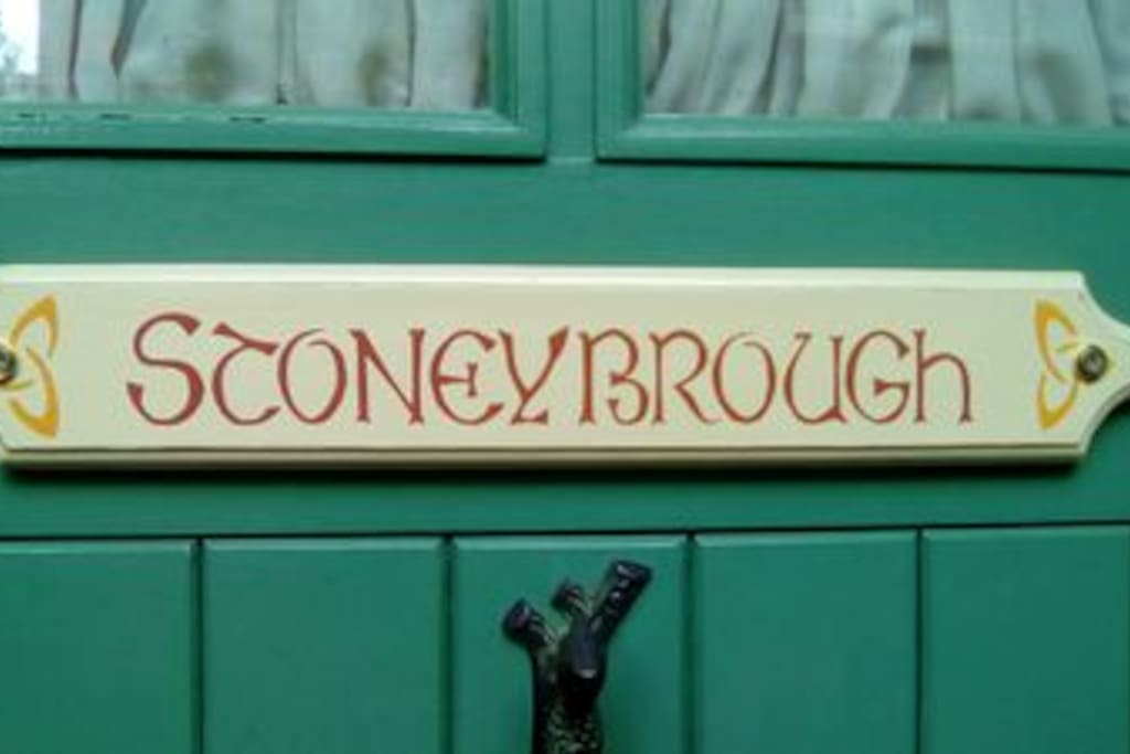 Welcoming private entrance