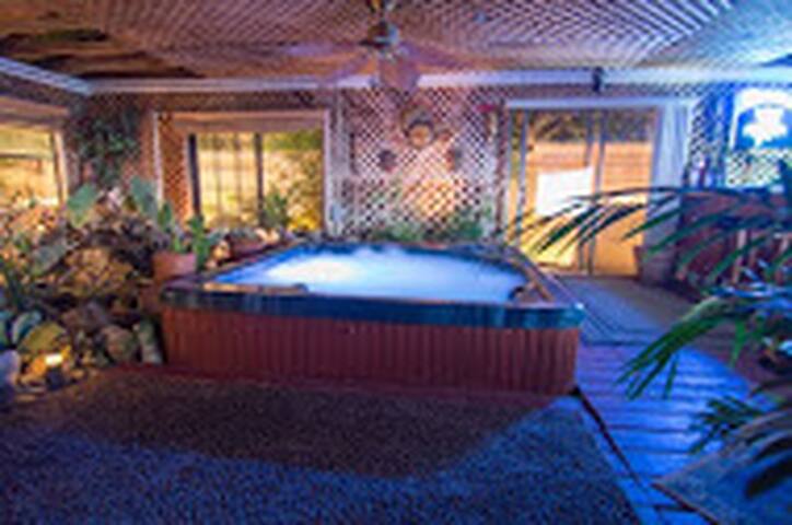 Tropical Estate&Guest Apt Hockey tickets available gallery image 5