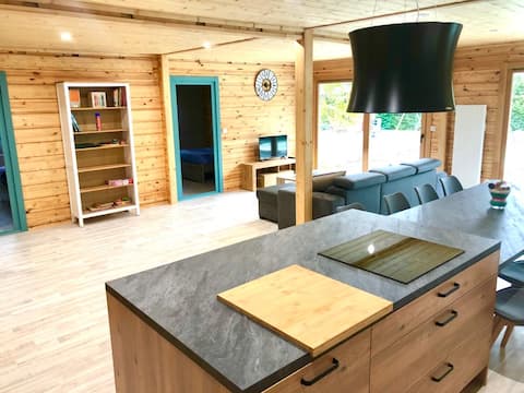 Pluduno gîte with pool. 3 bedrooms 8 pers.