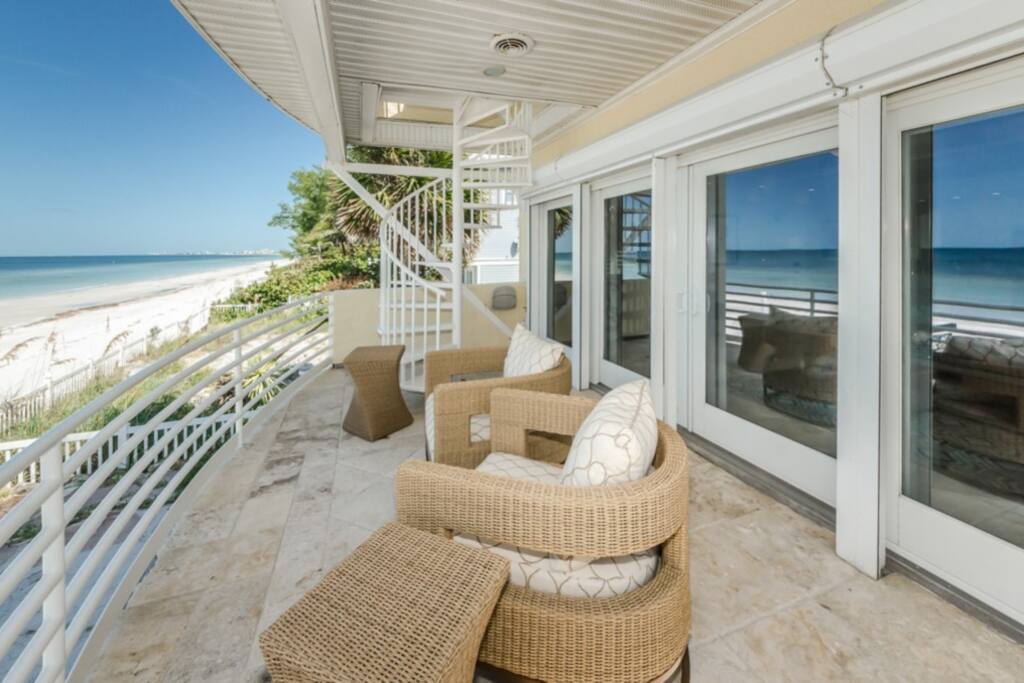 Living Room Balcony