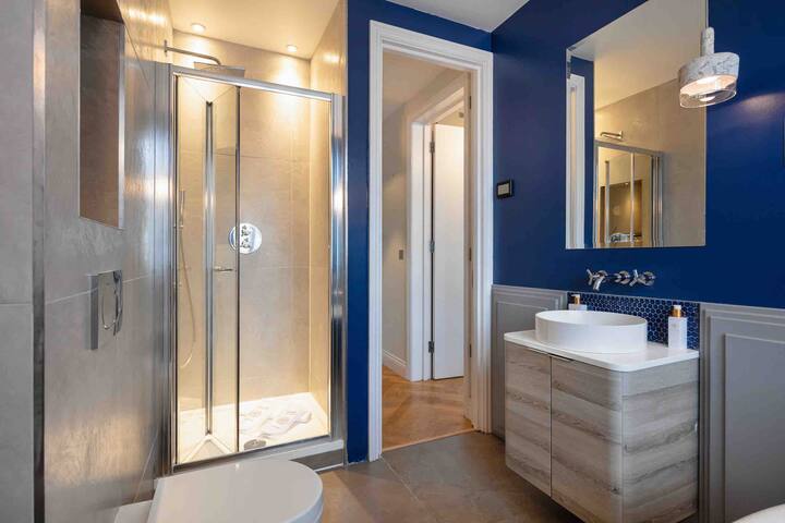 Baker st / Marylebone / Sherlock Holmes 3Bed2Bath gallery image 4