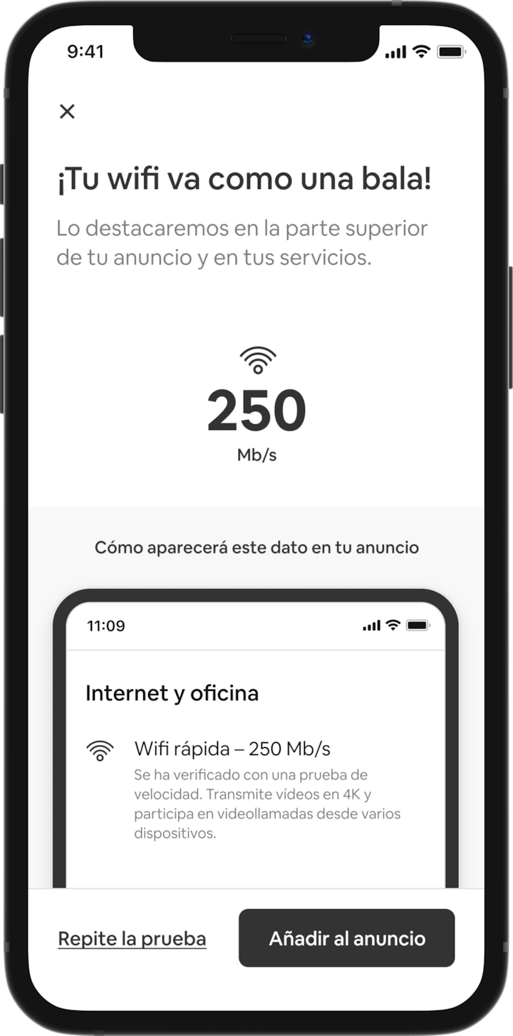 Un teléfono móvil muestra una lista de servicios de un anuncio en Airbnb. En la parte superior de la lista, aparece el título «Internet y oficina», acompañado del texto «Wifi rápido: 250 Mbps. Se ha verificado con una prueba de velocidad. Puedes transmitir vídeos en 4k y participar en videollamadas desde varios dispositivos».