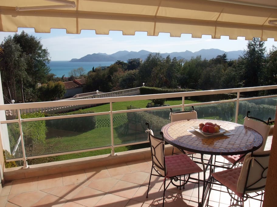 Terrasse de 18m2 avec vue mer