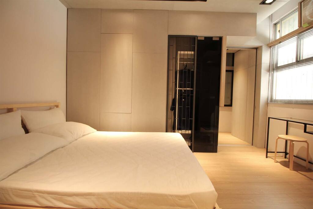 Room-Bed