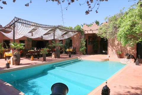 Top Airbnb: Riad Souiguia (7 double rooms) in Al Ouidane