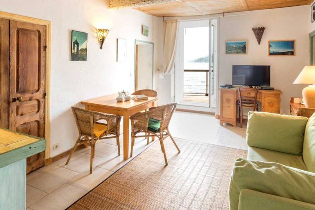 Coté Table de déjeuner