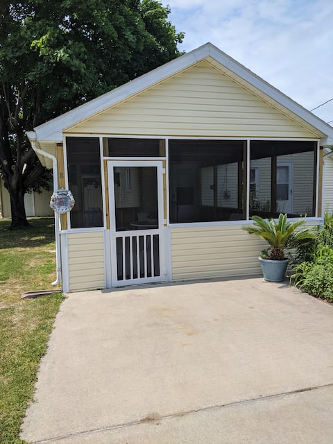 Airbnb Garden Cottage Lewes LLC