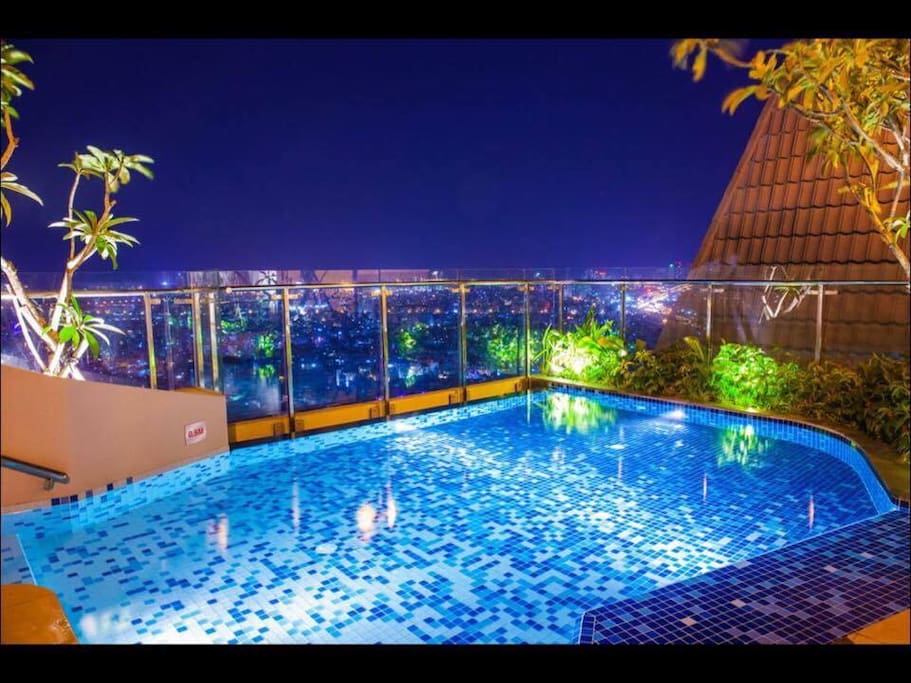 Small pool for the kids
