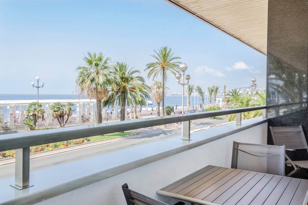Terrasse face mer