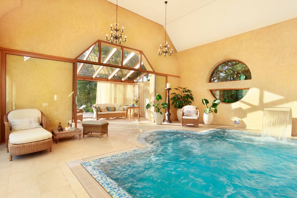 Swimming pool - interior