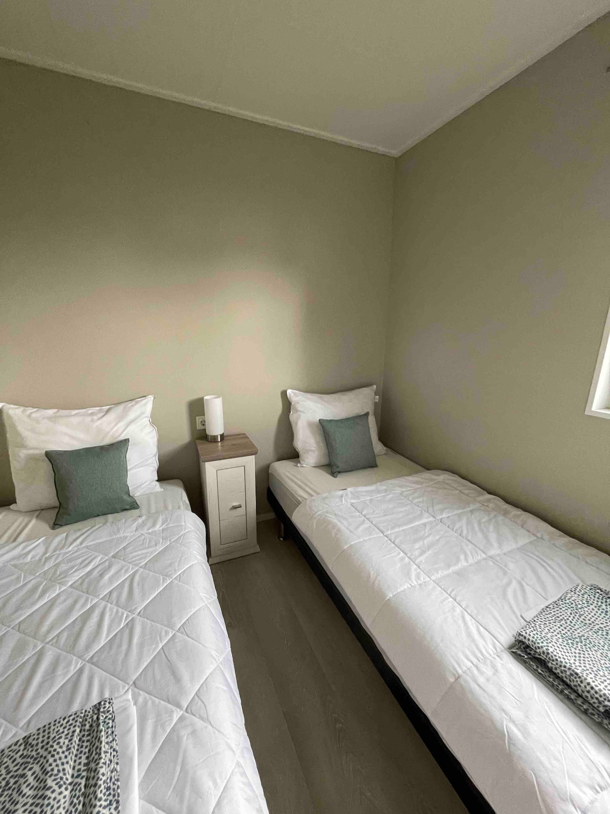 חדר שינה 2 עם מלתחה