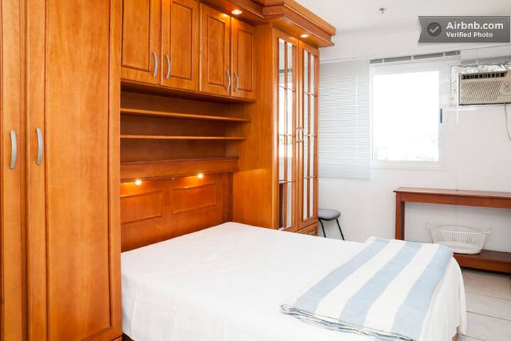 APTO 909 – 02 QUARTOS – ÓTIMA LOCALIZAÇÃO!!! gallery image 5