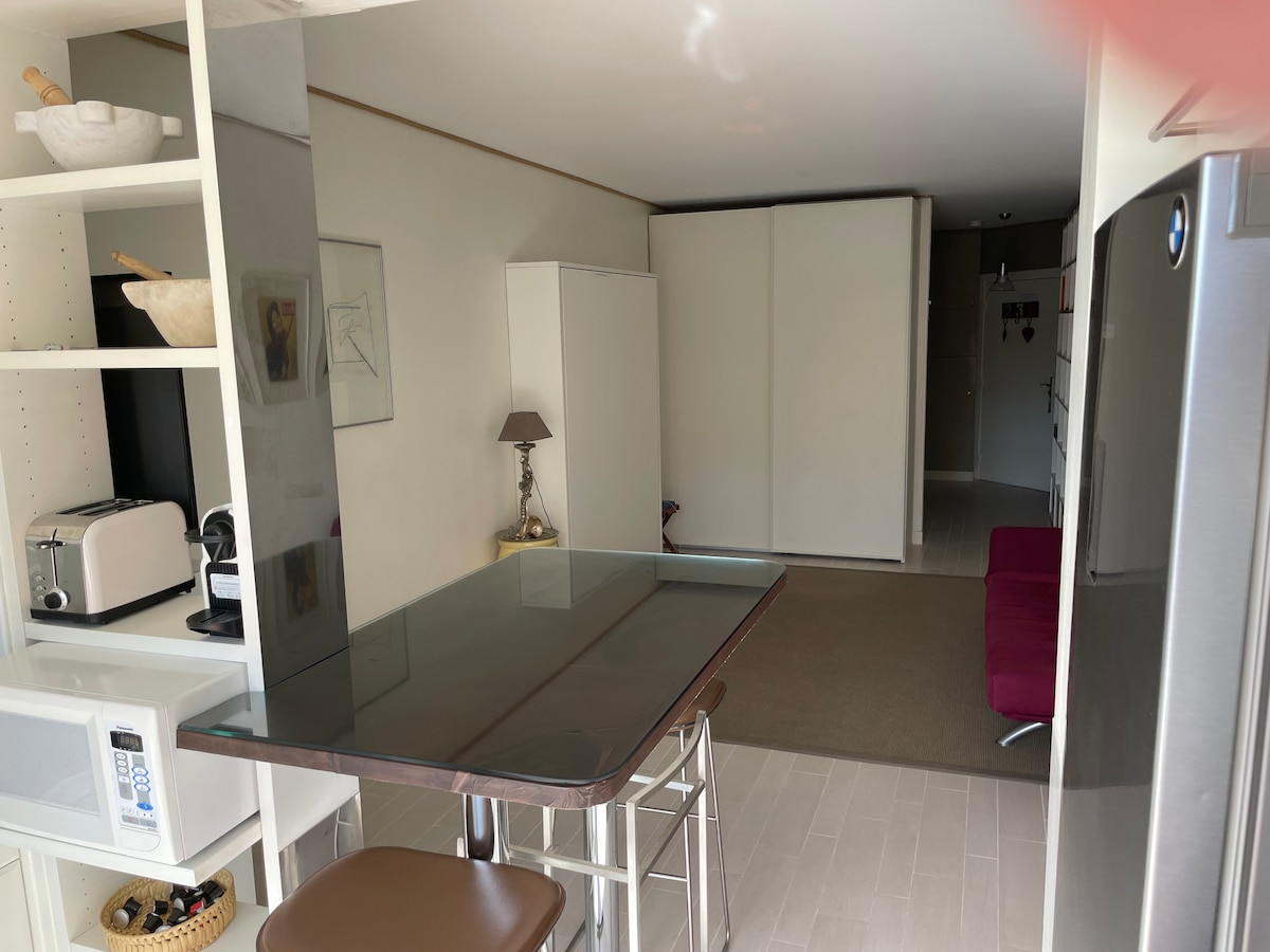 Habitación única  40 metros Cama doble 140 cama normal 80 