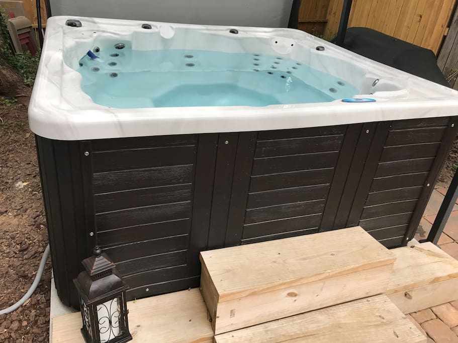Private hot tub