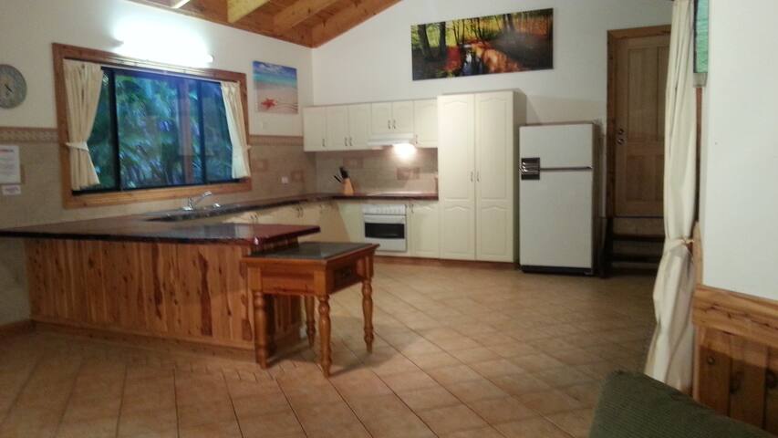 Oasis by South West Rocks 1&2* gallery image 5