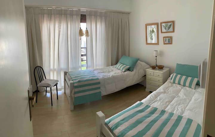 Dhoma e dytë e gjumit me ballkon 