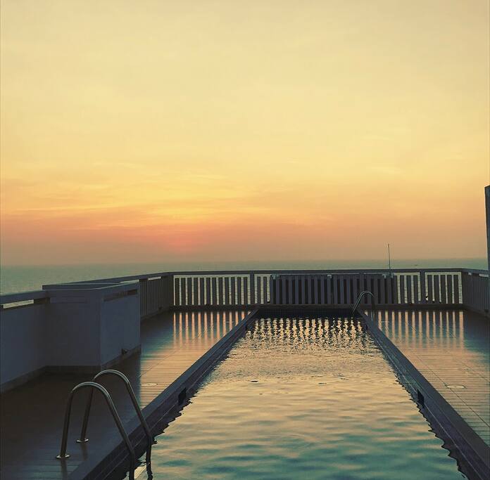Rooftop Pool