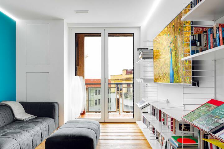 Luxury 3BR Penthouse w/Duomo View & Hot Tub gallery image 3