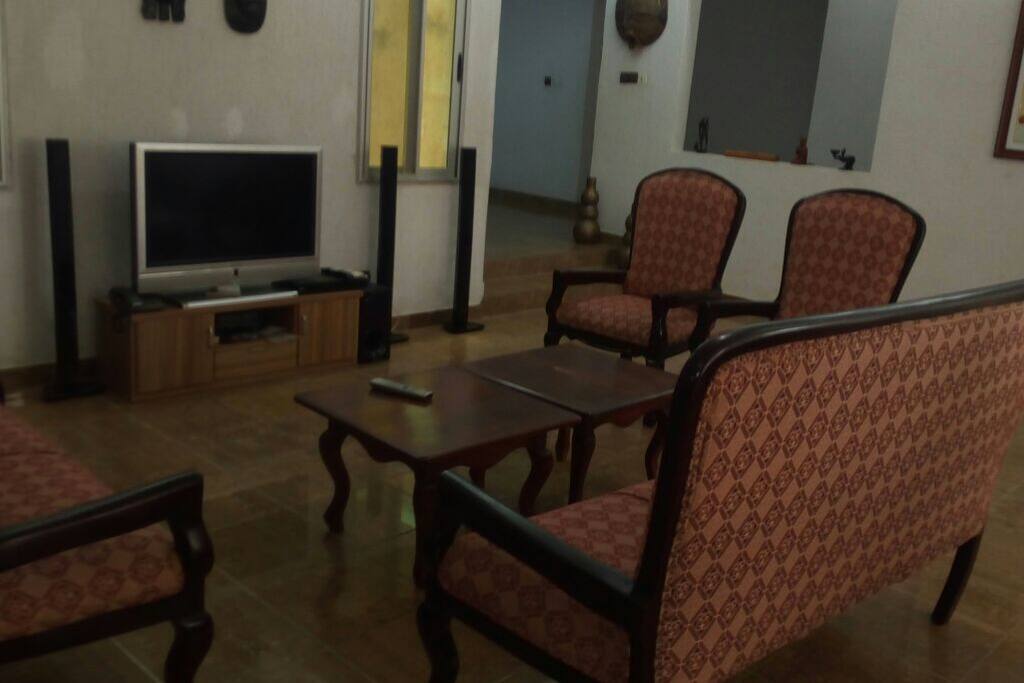 Premier salon