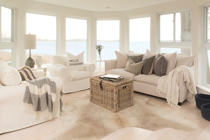 The County Retreat, private beach oasis
