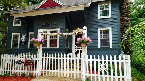 Station House, Ski Gunstock, Lake, Concerts 5min