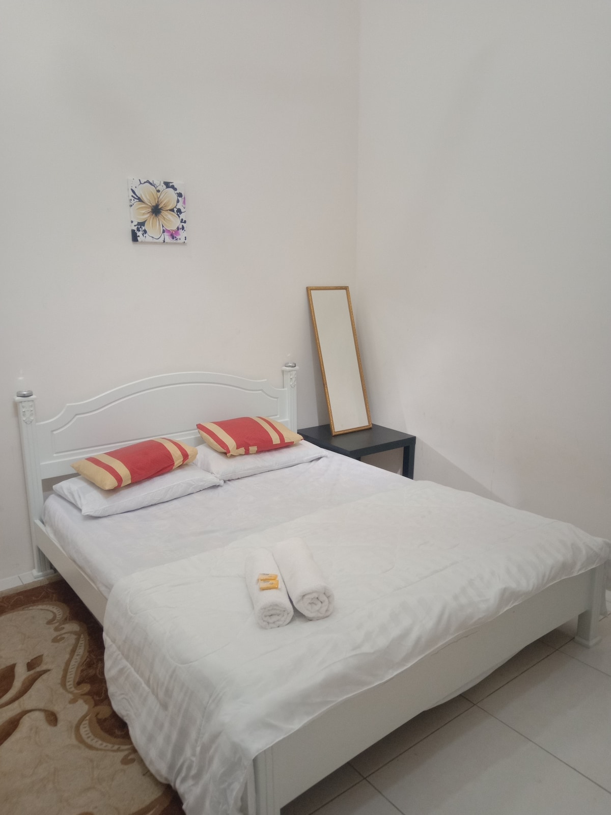 第二间卧室（配有空调和吊扇）